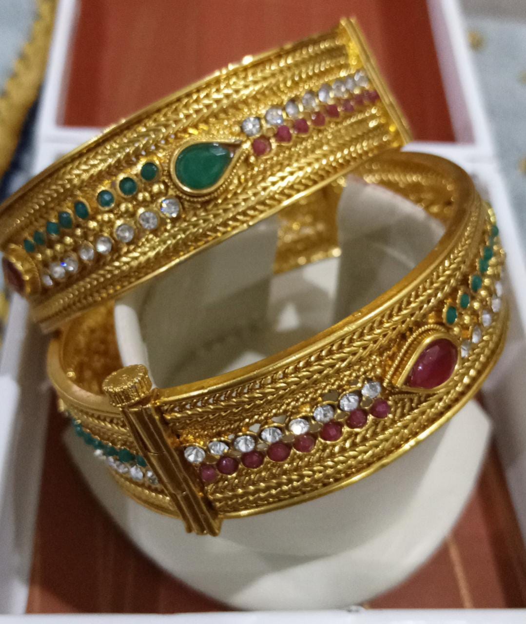 b2 Zaroori Saman Pakistan
