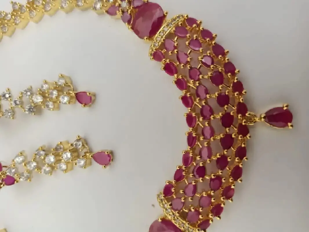 maroon Zaroori Saman Pakistan