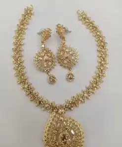 8 Zaroori Saman Pakistan