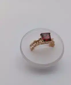 maroon stone Zaroori Saman Pakistan