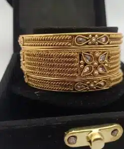 bangles Zaroori Saman Pakistan