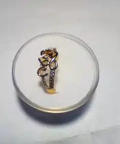 Alluring golden ring Zaroori Saman Pakistan