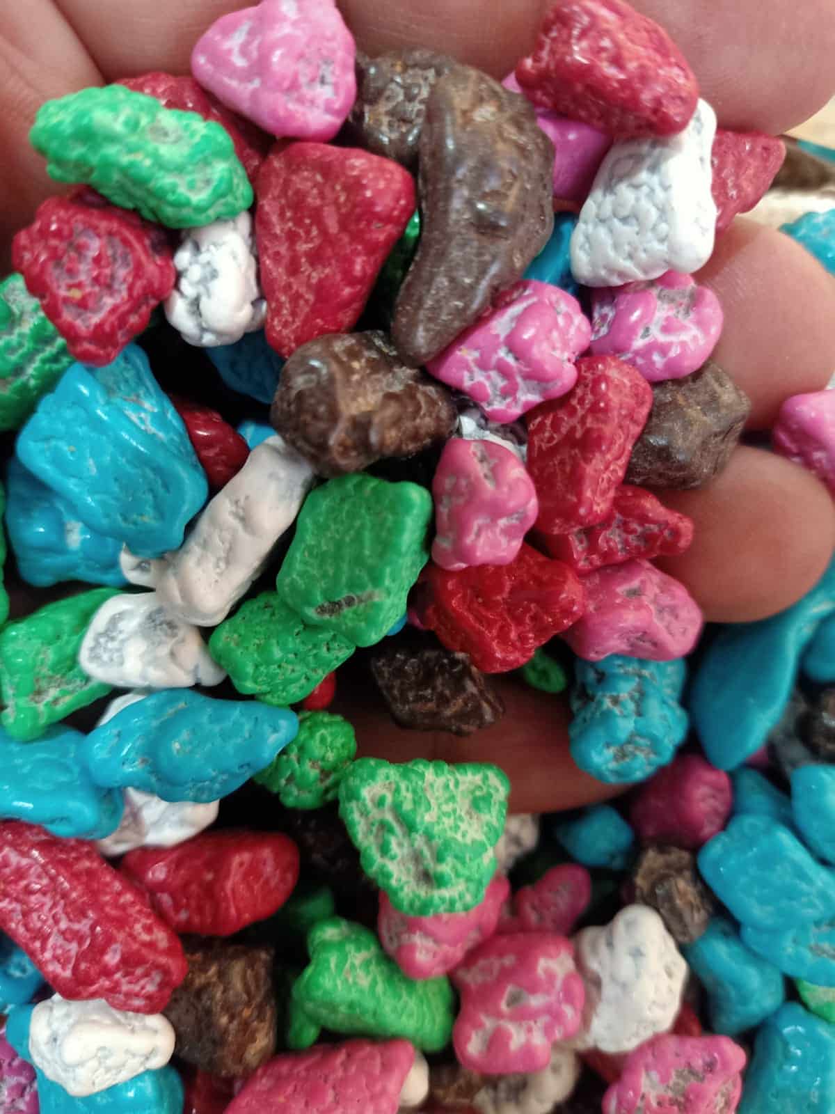Milky Chocolate Stone Amazing Taste Zaroori Saman Milky Chocolate Stone Amazing Taste Zaroori Saman