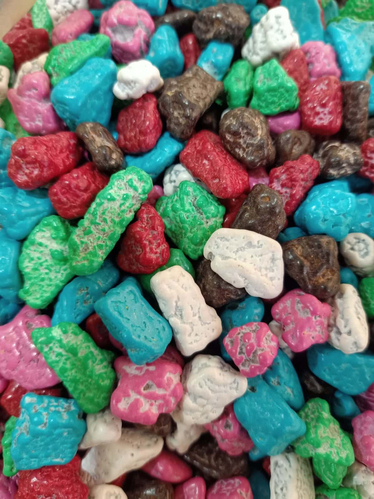 Milky Chocolate Stone Amazing Taste Zaroori Saman Milky Chocolate Stone Amazing Taste Zaroori Saman